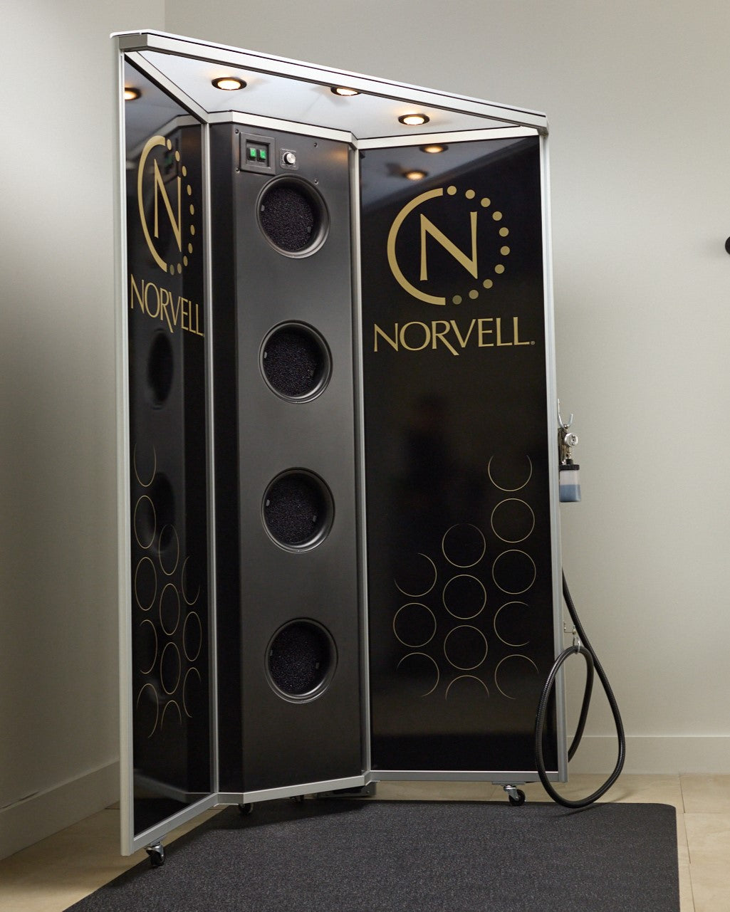 Arena All-In-One, Overspray Reduction Booth